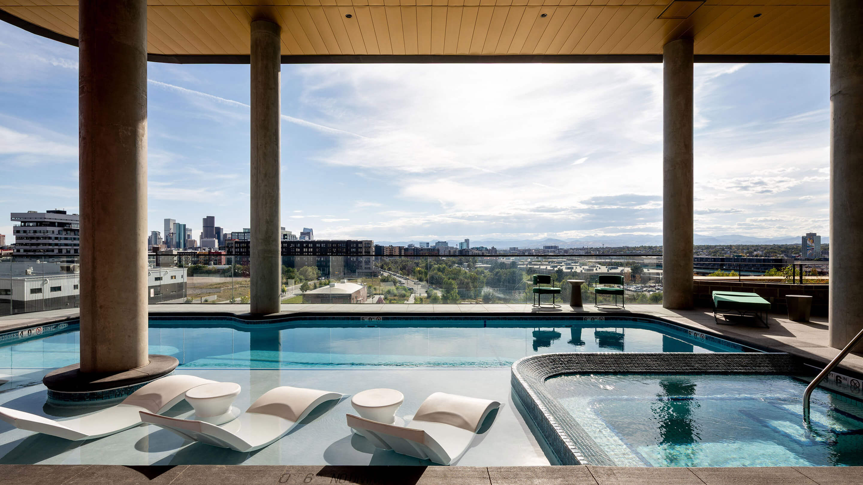 A picture of a commercial building